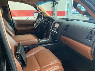2016 Toyota Sequoia II, чёрный, 5050000 рублей, вид 3
