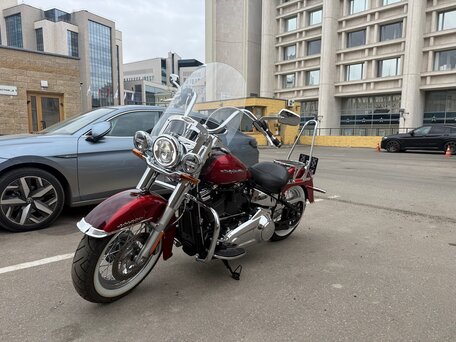 2019 Harley-Davidson Softail Deluxe, красный, 2699000 рублей, вид 2
