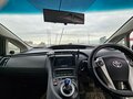 2010 Toyota Prius III (XW30), белый, 860000 рублей - вид 8