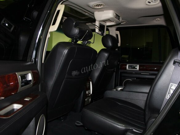 2004 Lincoln Navigator 6-speed II, чёрный - вид 6