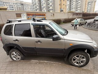 2012 Chevrolet Niva I Рестайлинг, серый, 600000 рублей, вид 2