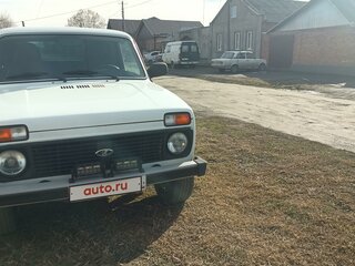 2012 Lada (ВАЗ) 2121 (4x4) I Рестайлинг, белый, 400000 рублей, вид 2