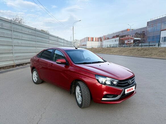 2018 Lada (ВАЗ) Vesta I, красный, 850000 рублей - вид 3