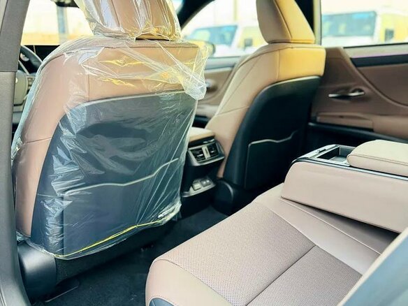 2025 Lexus ES 200 VII Рестайлинг 2, белый, 5690000 рублей - вид 13
