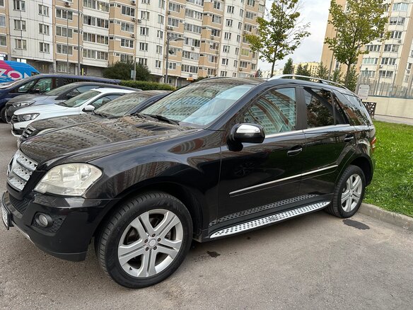 2008 Mercedes-Benz M-Класс 350 II (W164) Рестайлинг, чёрный, 1250000 рублей - вид 2