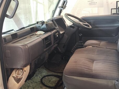 1996 Nissan Atlas, белый, 480000 рублей, вид 2