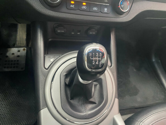 2014 Kia Sportage III Рестайлинг, белый, 1523000 рублей - вид 21