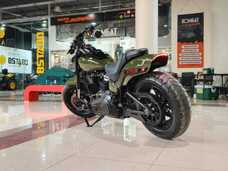 2022 Harley-Davidson Fat Bob, зелёный, 1700000 рублей, вид 3