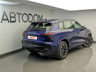2026 Audi Q3 TFSI III (FJ), синий, 7350000 рублей, вид 3