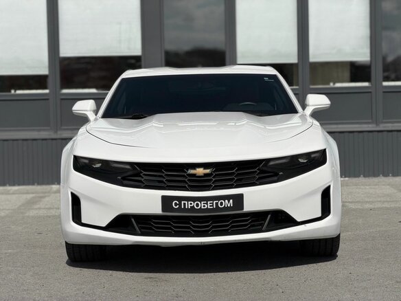2019 Chevrolet Camaro VI Рестайлинг, белый, 2250000 рублей - вид 5