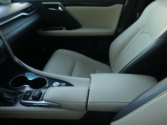 2018 Lexus RX 350 IV, бежевый, 3650000 рублей - вид 15