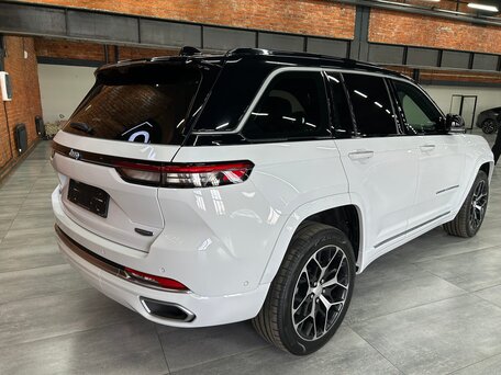 2022 Jeep Grand Cherokee 4xe V (WL), белый, 7600000 рублей, вид 4