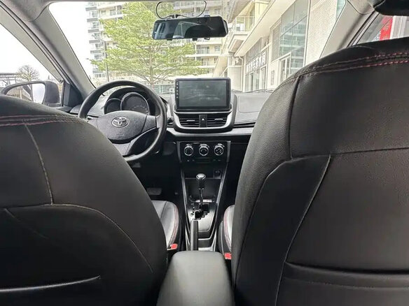 2021 Toyota Yaris L X XP150 Рестайлинг, серебристый, 1130017 рублей - вид 18