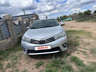 2014 Toyota Corolla XI (E160, E170, E180), серебристый, 1400000 рублей, вид 1