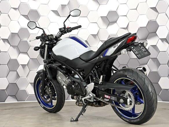 2018 Suzuki SV 650, белый, 447000 рублей - вид 7