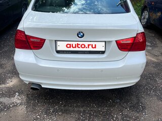 2011 BMW 3 серии 320i V (E90/E91/E92/E93) Рестайлинг, белый, 870000 рублей, вид 3