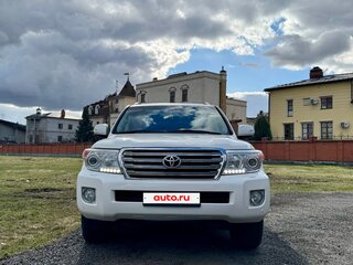 2011 Toyota Land Cruiser 200 Series, белый, 3500000 рублей, вид 4