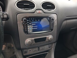 2010 Ford Focus II Рестайлинг, серебристый, 640000 рублей, вид 4