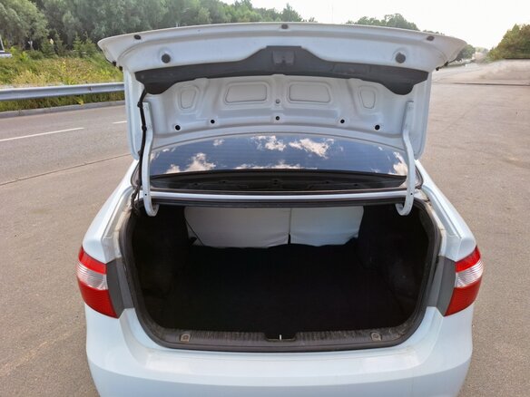 2014 Kia Rio III, белый, 740000 рублей - вид 7
