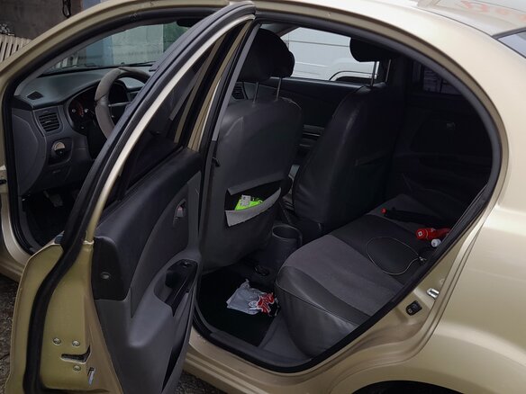2010 Kia Rio II Рестайлинг, бежевый, 550000 рублей - вид 6