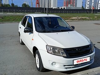 2013 Lada (ВАЗ) Granta I, белый, 300000 рублей, вид 3