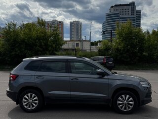 2020 Skoda Karoq DSG7 I, серебристый, 1990000 рублей, вид 4