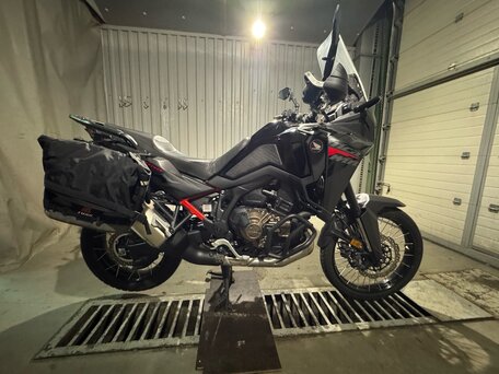 2025 Honda CRF 1100L Africa Twin, чёрный, 2100000 рублей, вид 5