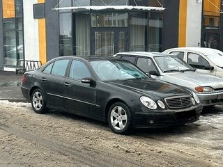 2002 Mercedes-Benz E-Класс 240 III (W211, S211), чёрный, 230000 рублей, вид 1