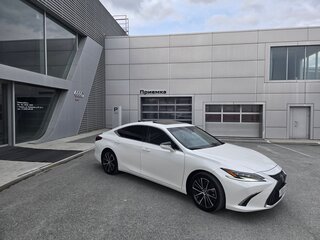2021 Lexus ES 250 VII, белый, 5700000 рублей, вид 3