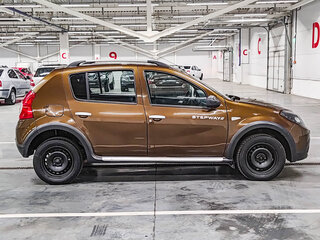 2014 Renault Sandero Stepway I, коричневый, 610000 рублей, вид 4