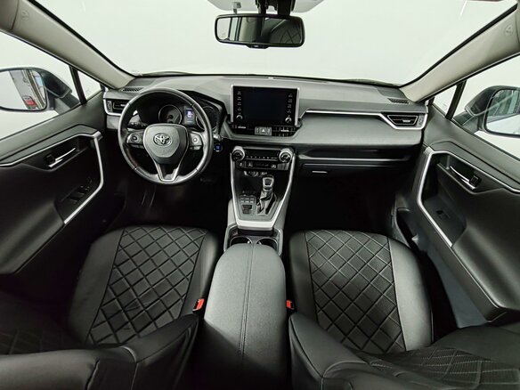 2021 Toyota RAV4 V (XA50), белый, 2739000 рублей - вид 18