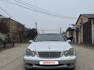 2004 Mercedes-Benz C-Класс 180 II (W203), серебристый, 599000 рублей, вид 1