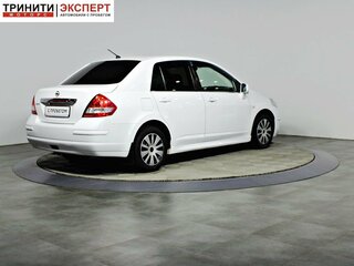 2011 Nissan Tiida I Рестайлинг, белый, 725000 рублей, вид 5