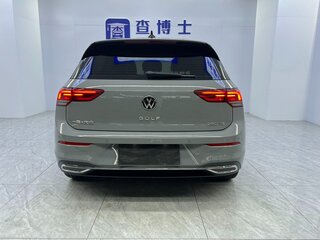 2023 Volkswagen Golf VIII, серебристый, 2200000 рублей, вид 5
