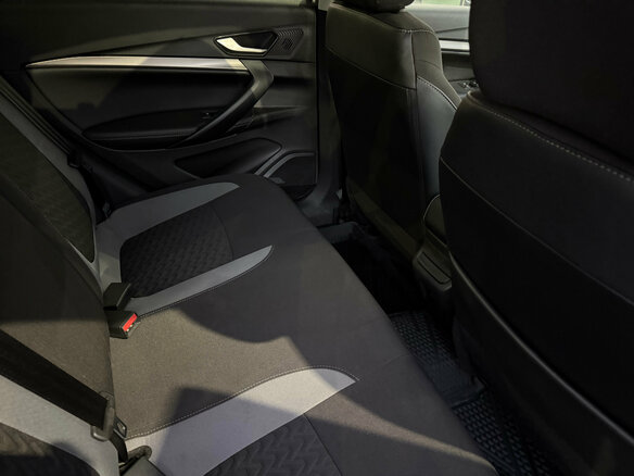 2024 Lada (ВАЗ) Vesta I Рестайлинг (NG), белый, 1299000 рублей - вид 15
