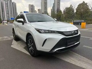 2023 Toyota Harrier IV (XU80), белый, 3400000 рублей, вид 3