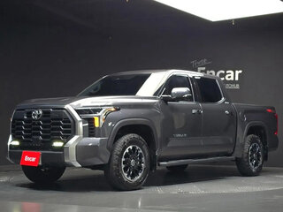2022 Toyota Tundra Double Cab III, серый, 7600000 рублей, вид 1