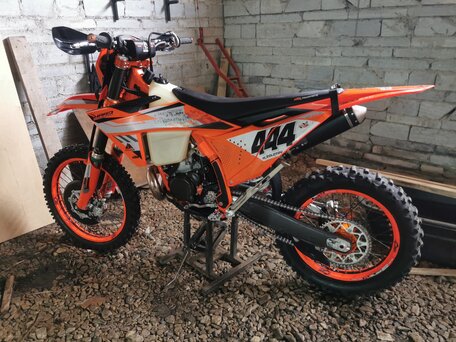 2024 KTM 300 EXC, оранжевый, 800000 рублей, вид 2