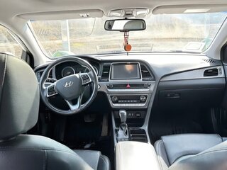 2019 Hyundai Sonata VII (LF) Рестайлинг, белый, 1450000 рублей, вид 4