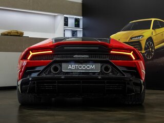 2022 Lamborghini Huracán I Рестайлинг, красный, 30990000 рублей, вид 5