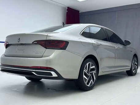 2022 Volkswagen Sagitar III Рестайлинг, серебристый, 1850000 рублей, вид 5