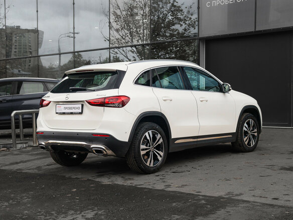 2020 Mercedes-Benz GLA 250 II (H247), белый, 3470000 рублей - вид 3