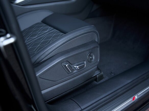 2026 Audi Q5 L III (GU), чёрный, 7099900 рублей - вид 12