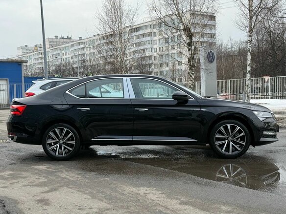 2025 Skoda Superb III Рестайлинг, чёрный, 3290000 рублей - вид 5