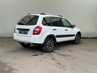 2026 Lada (ВАЗ) Granta Cross I Рестайлинг, белый, 1251000 рублей, вид 5