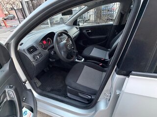 2014 Volkswagen Polo V, серебристый, 790000 рублей, вид 5