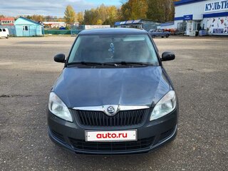 2013 Skoda Fabia II Рестайлинг, серый, 550000 рублей, вид 1