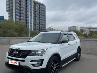2016 Ford Explorer V Рестайлинг, белый, 2400000 рублей, вид 1