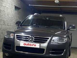 2007 Volkswagen Touareg I Рестайлинг, чёрный, 950000 рублей, вид 2