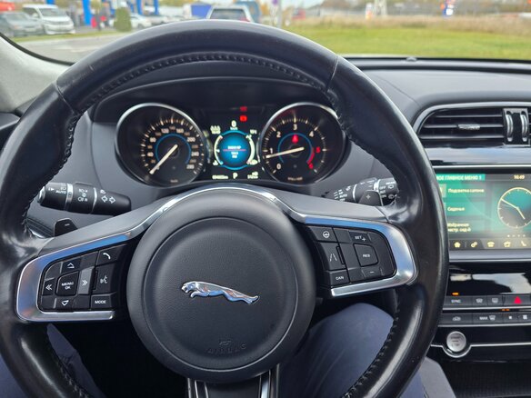 2019 Jaguar F-Pace I, белый, 2990000 рублей - вид 20